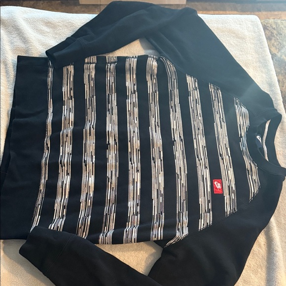 Nike Black and White Patterned Top - Picture 1 of 5